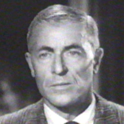 Photo of actor John Hoyt